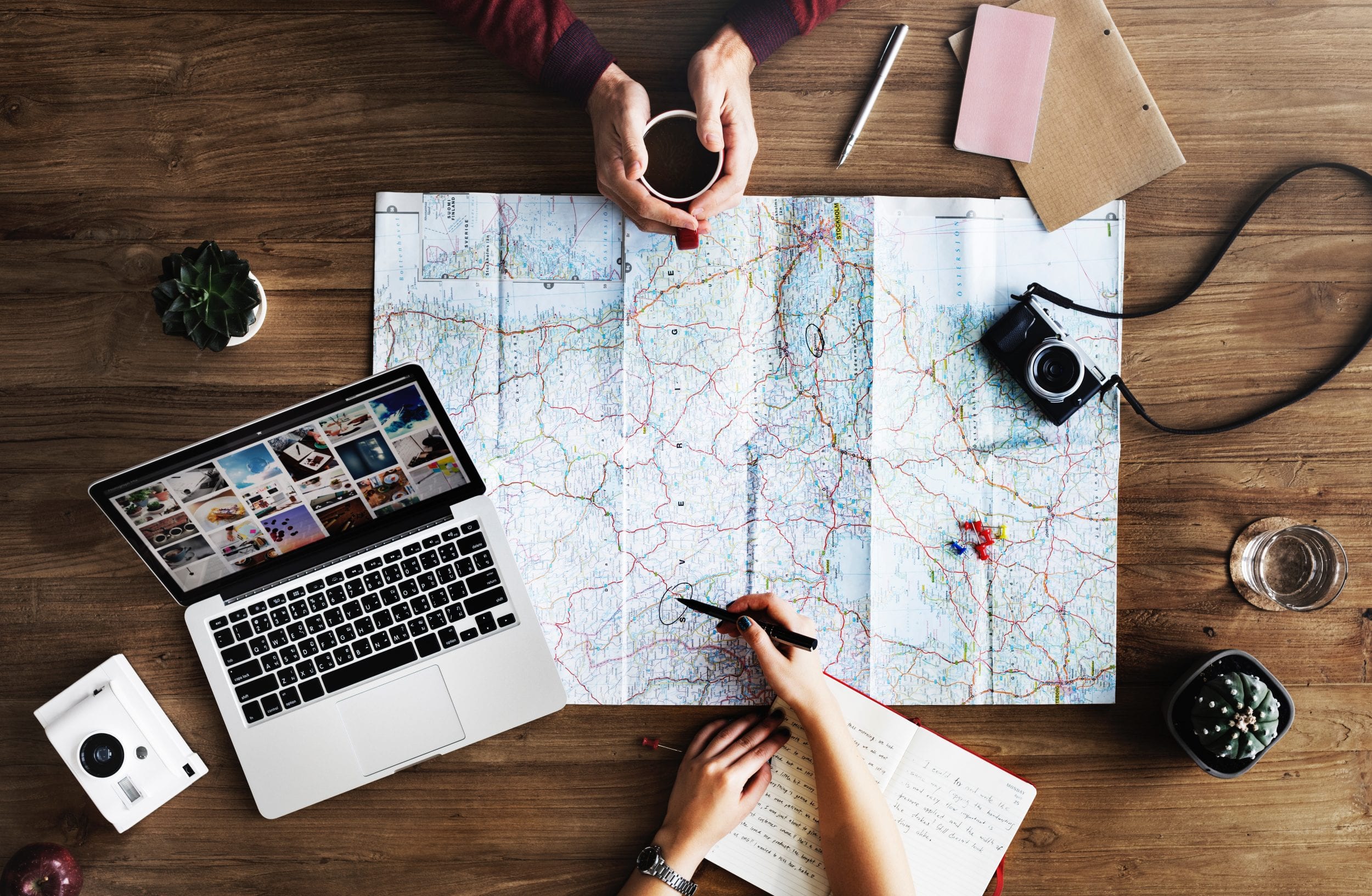 picking a niche, travel industry, be a travel agent, be your own boss