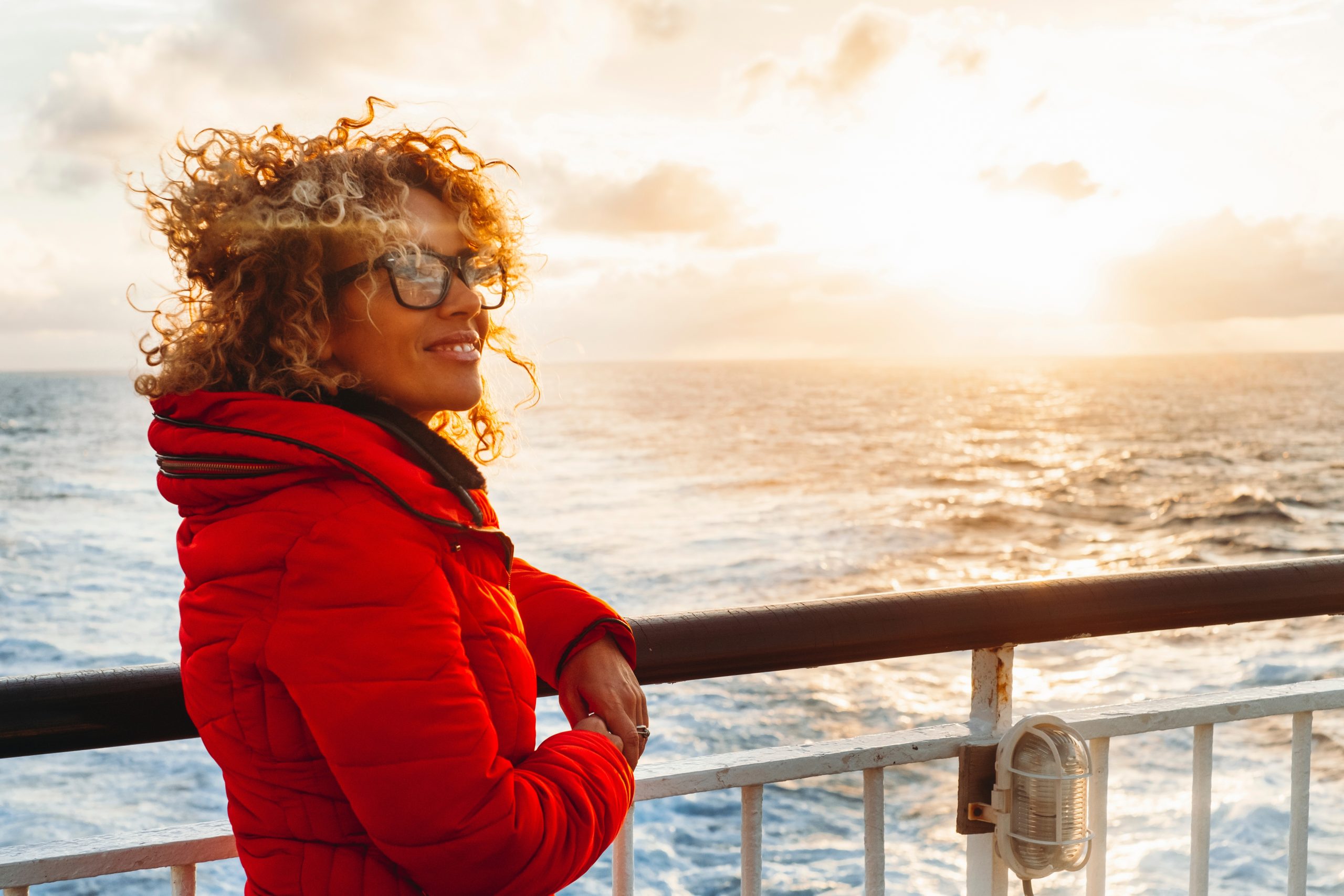 Cruise,Ship,Vacation,Woman,Enjoying,Sunset,On,Travel,At,Sea.